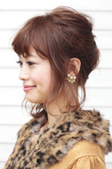 おでかけヘア ねじりアレンジ